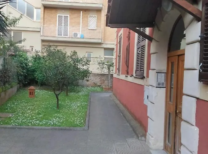 House Appartament Near San Pietro